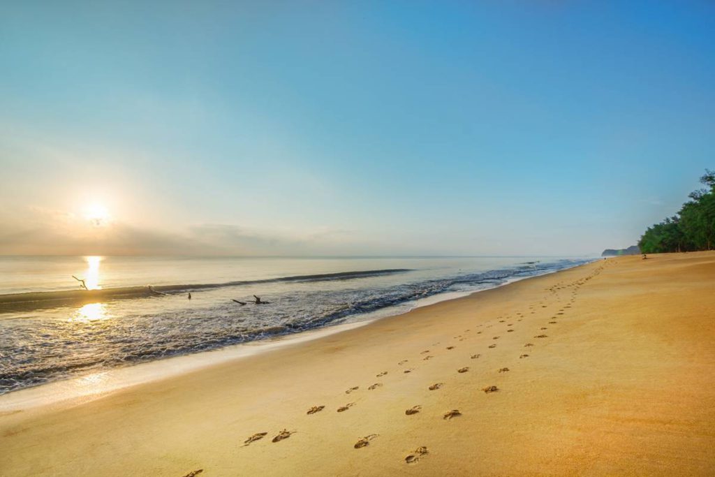 pahang beaches, pahang, malaysia, pahang beach, east coast malaysia